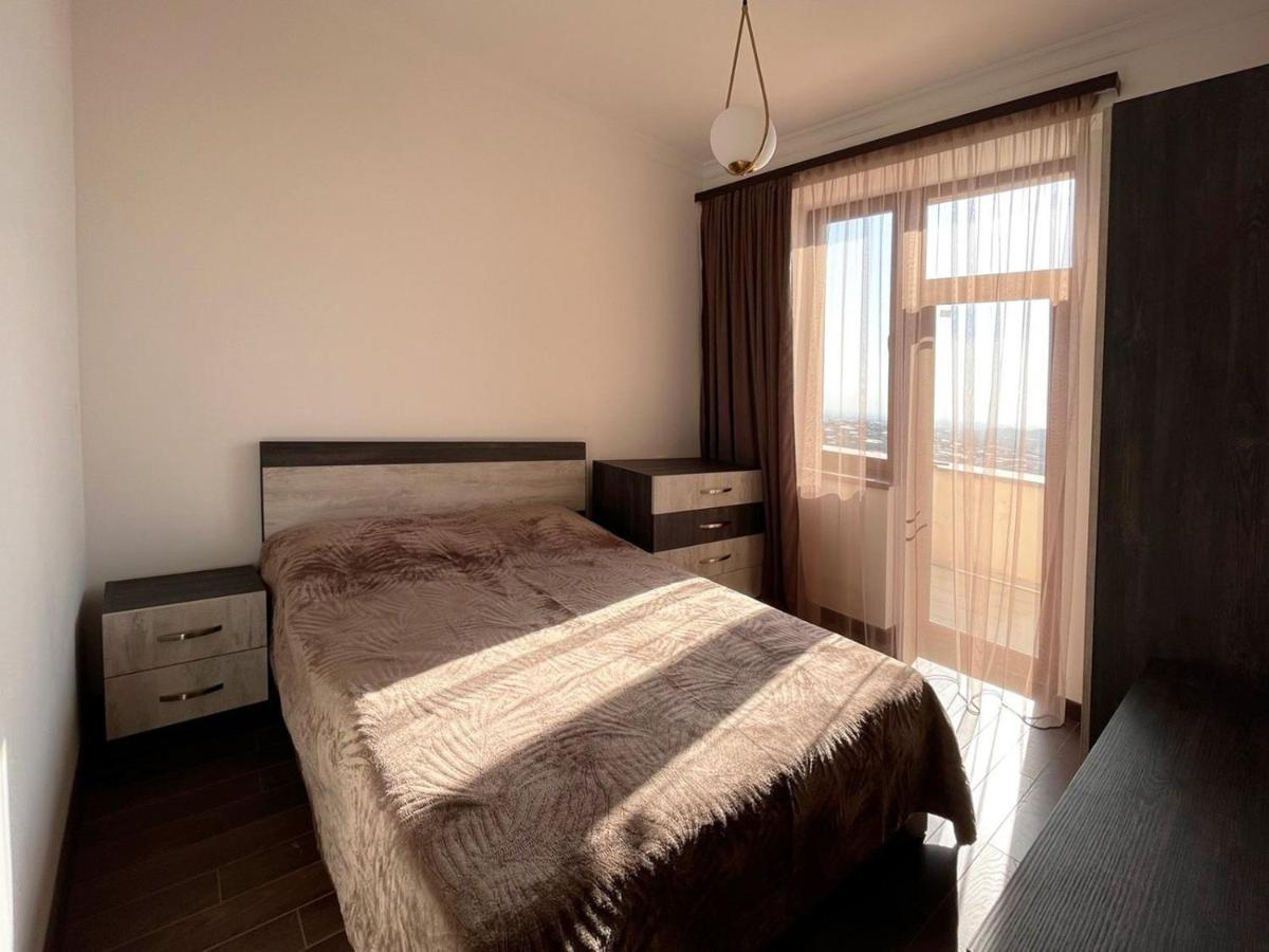 Mountain View Apartment Yerevan Luaran gambar